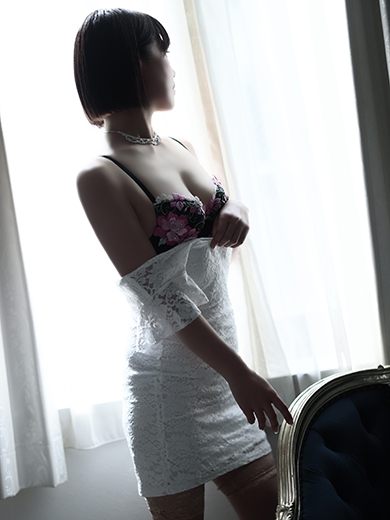 中洲　マリアージュ - MARIAGE - 綾瀬るな『STANDARD』の画像